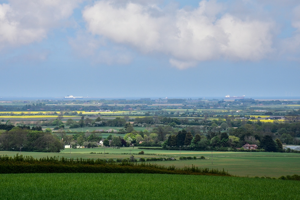Views to Humber from Fotherby Common